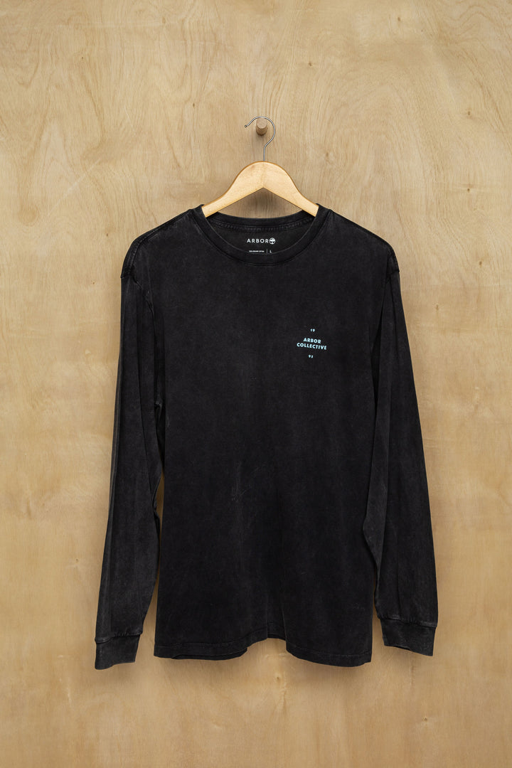 https://www.arborcollective.com/cdn/shop/products/till-the-end-long-sleeve-tee-black-front.jpg?v=1672338148&width=720